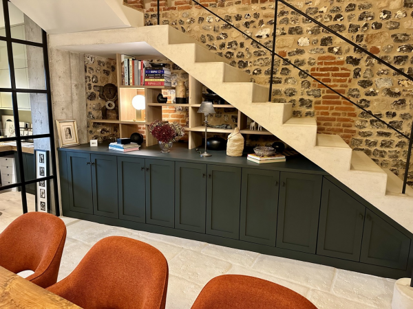 Aménagement sur mesure d'un placard sous escalier à Veules-les-Roses